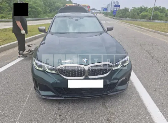 Photo 2 of 31: 2020 BMW M340i — Korean insurance auction