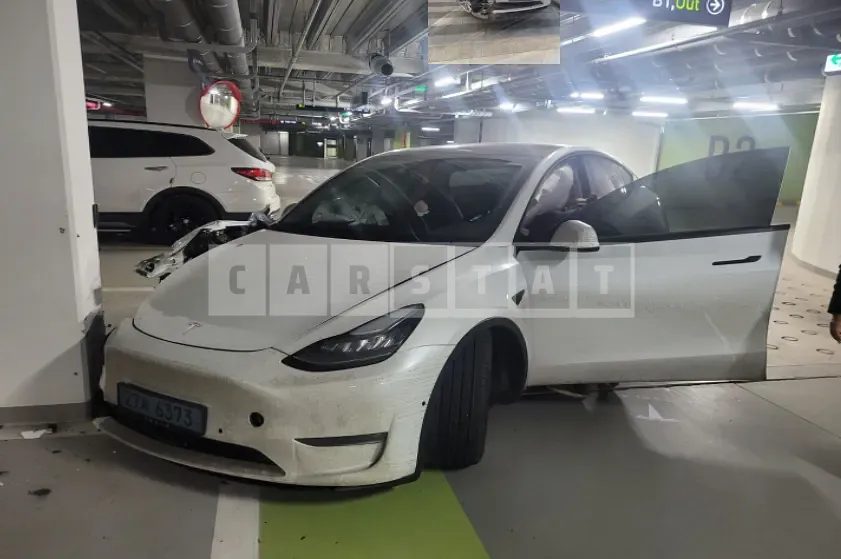 Photo 2 of 7: 2021 Tesla Model Y LongRange, VIN 5YJYGDEE7MF167604 — Korean insurance auction