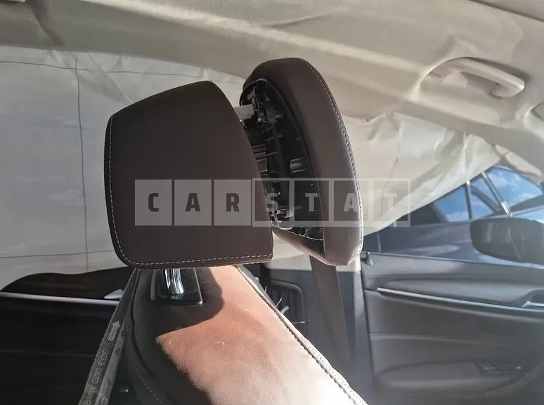 Photo 2 of 41: 2023 BMW 530e — Korean insurance auction