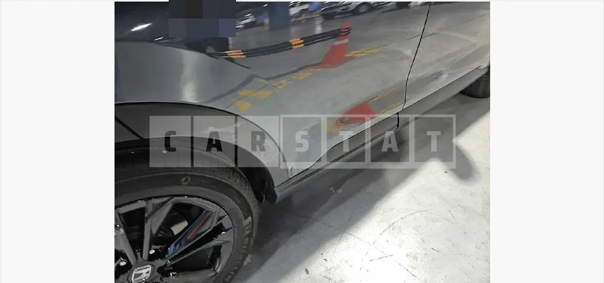 Photo 2 of 7: 2024 Honda (part) CR-V Hybrid Rear Door — Korean insurance auction