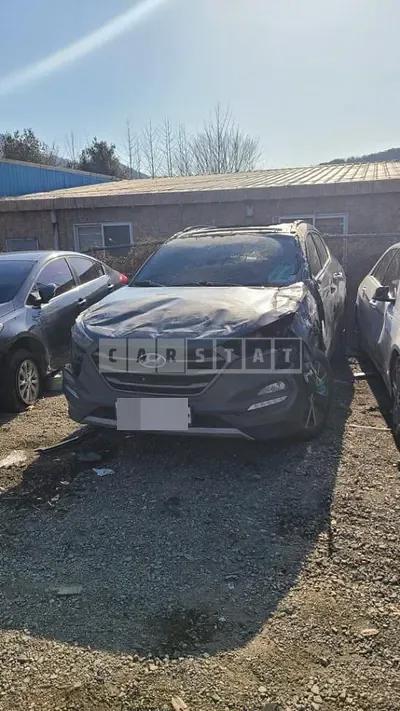 Photo 1 of 4: 2015 Hyundai Tucson TL 2.0 — Korean insurance auction