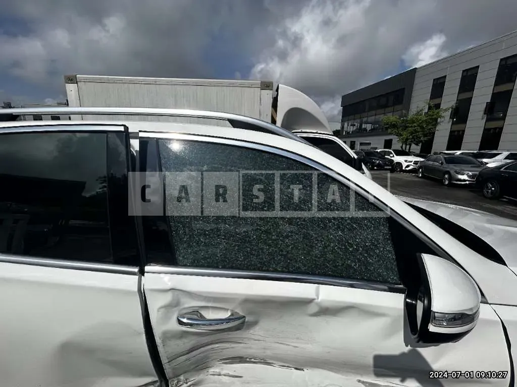 Photo 2 of 31: 2023 Mercedes-Benz GLE300d 4Matic — Korean insurance auction