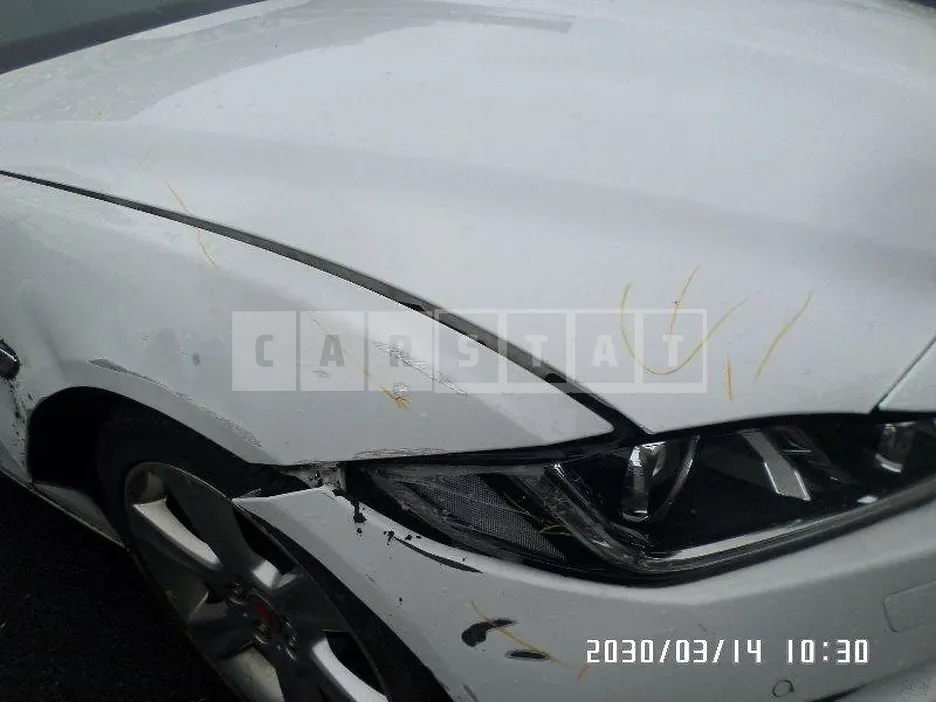 Photo 2 of 10: 2016 Jaguar XE 2.0d — Korean insurance auction