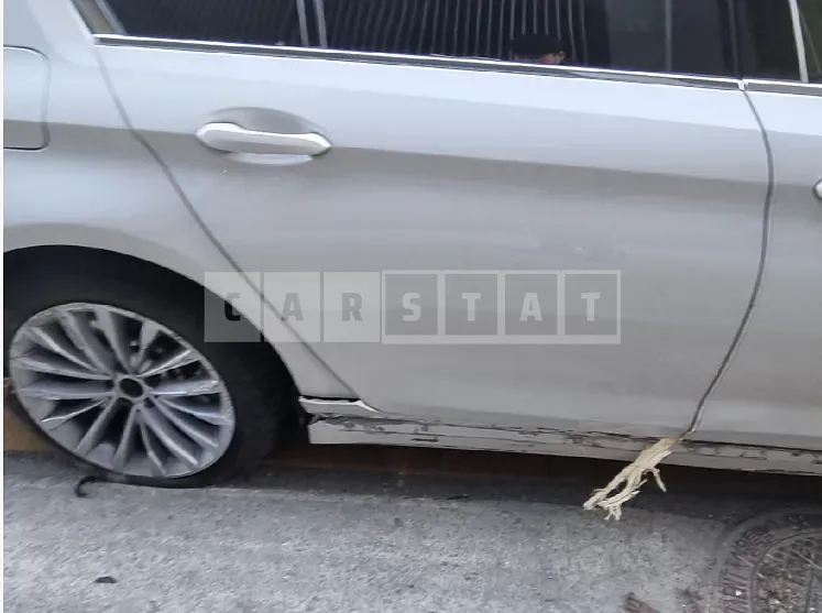 Photo 2 of 50: 2022 BMW 520i, VIN WBA11BH06NWX63191 — Korean insurance auction
