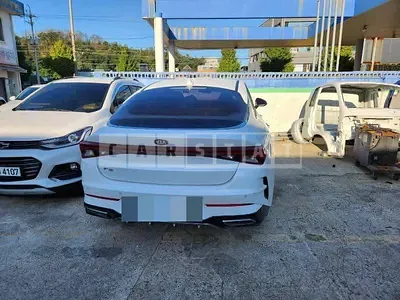 Photo 1 of 28: 2020 Kia K5 — Korean insurance auction