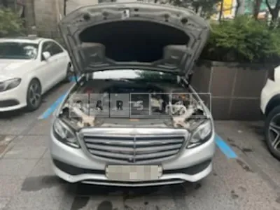Photo 1 of 7: 2017 Mercedes-Benz E300 4Matic, VIN WDDZF4KBXHA193300 — Korean insurance auction