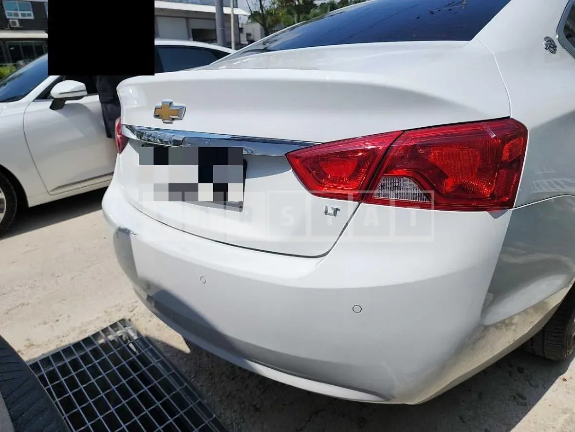 Photo 2 of 8: 2015 Chevrolet Impala — Korean insurance auction