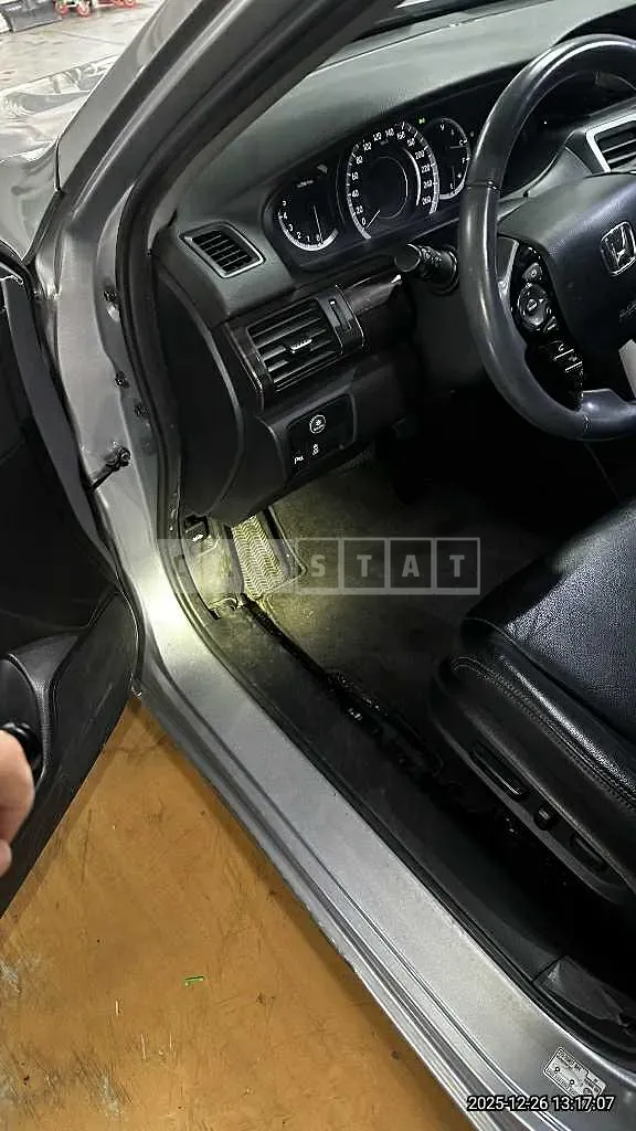 Photo 2 of 17: 2017 Honda Accord 2.4 — Korean insurance auction