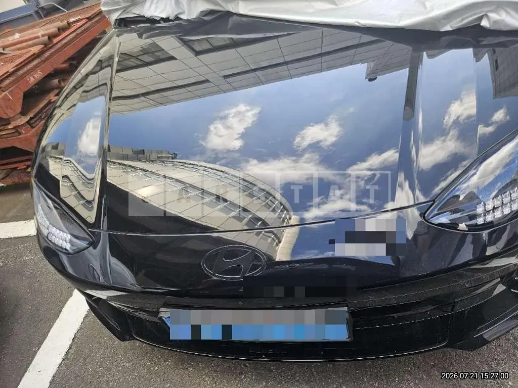 Photo 2 of 12: 2022 Hyundai IONIQ 6 AWD Long Range Electric Car — Korean insurance auction