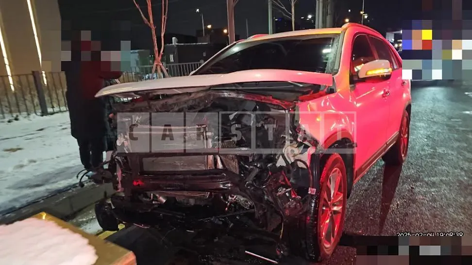Photo 2 of 14: 2014 Kia Sorento R 2.0 — Korean insurance auction