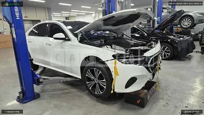 2024 Mercedes-Benz E 200
