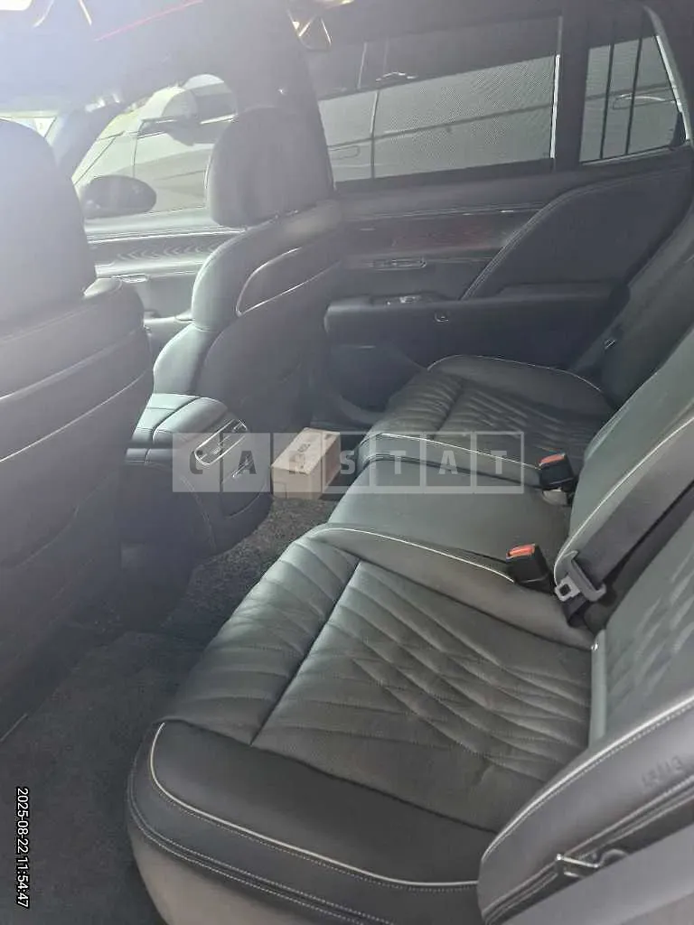 Photo 2 of 15: 2022 Genesis G90 AWD — Korean insurance auction