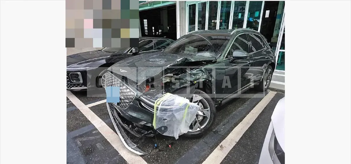 Photo 2 of 19: 2022 Genesis GV70 Electric Car AWD — Korean insurance auction