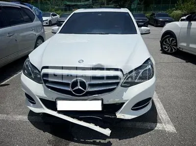 Photo 1 of 16: 2016 Mercedes-Benz E220 BlueTec — Korean insurance auction