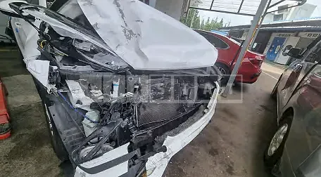 Photo 2 of 10: 2016 Hyundai Tucson, VIN KMHJ3815GGU189814 — Korean insurance auction