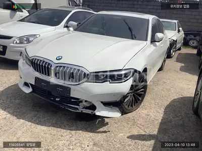 Photo 1 of 38: 2022 BMW 320i, VIN WBA5X5104NFM77593 — Korean insurance auction