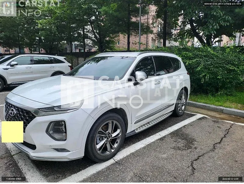 Photo 2 of 10: 2018 Hyundai Santa Fe, VIN KMHS581ADKU100691 — Korean insurance auction