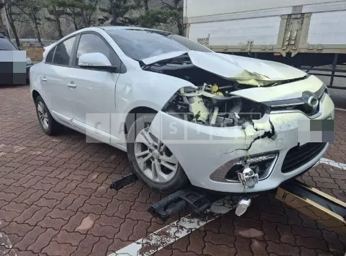 Photo 3 of 3: 2018 Renault Samsung SM3 — Korean insurance auction
