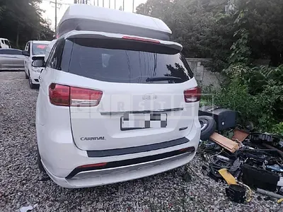 Photo 1 of 17: 2017 Kia Carnival High Rimmujin — Korean insurance auction