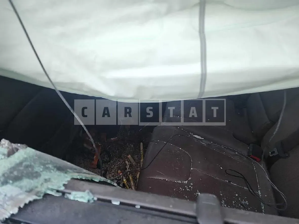 Photo 2 of 23: 2019 Hyundai Santa Fe R2.2 (TM), VIN KMHS381CBKU136749 — Korean insurance auction