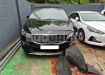 Photo 1 of 40: 2020 Kia Carnival — Korean insurance auction