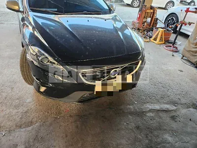 Photo 1 of 20: 2016 Volvo V40D4 — Korean insurance auction