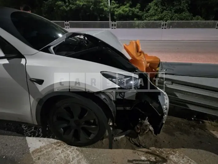 Photo 2 of 10: 2022 Tesla Model Y Long Range — Korean insurance auction