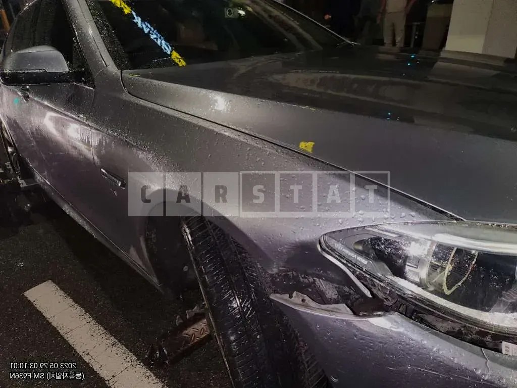 Photo 2 of 9: 2016 BMW 520d, VIN WBA5E5102GG074201 — Korean insurance auction