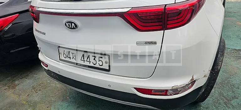 Photo 2 of 10: 2018 Kia Sportage — Korean insurance auction