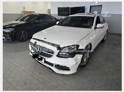 Photo 1 of 14: 2018 Mercedes-Benz E220 d — Korean insurance auction