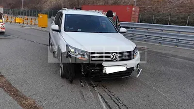 Photo 1 of 14: 2015 Volkswagen Tiguan 2.0 TDI BMT, VIN WVGZZZ5NZGW504394 — Korean insurance auction