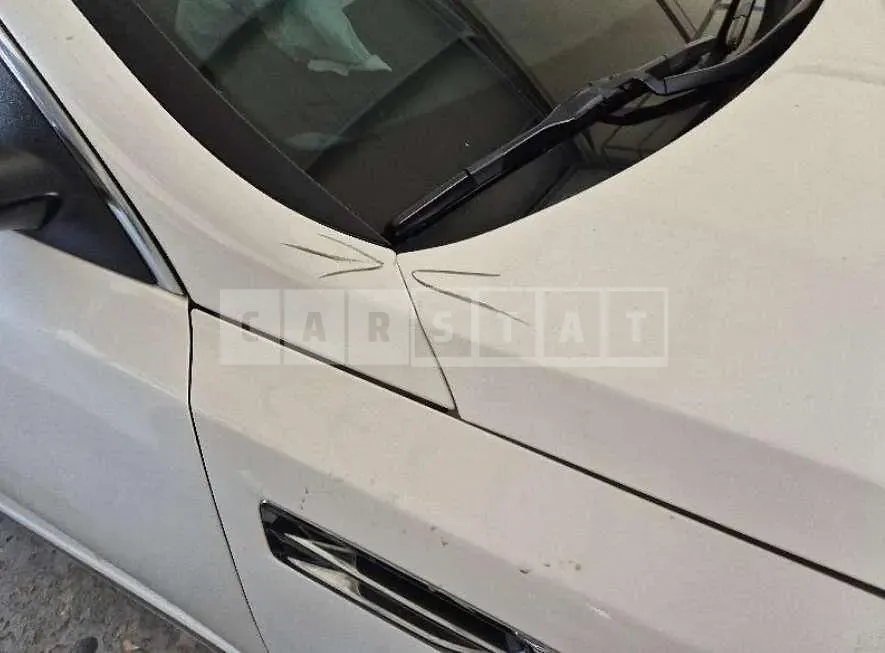 Photo 2 of 18: 2015 Kia K5, VIN KNAGW411BGA001083 — Korean insurance auction