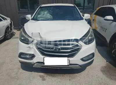 Photo 1 of 12: 2015 Hyundai Tucson — Korean insurance auction