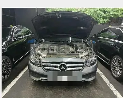 Photo 1 of 33: 2017 Mercedes-Benz E300 — Korean insurance auction