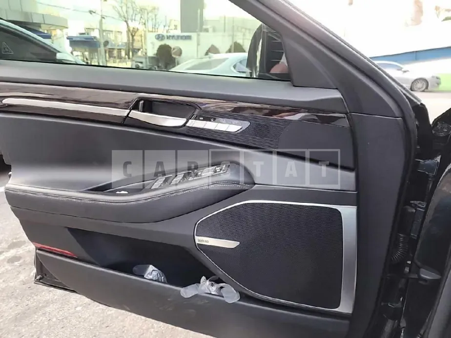 Photo 2 of 21: 2017 Genesis EQ900 3.8 — Korean insurance auction