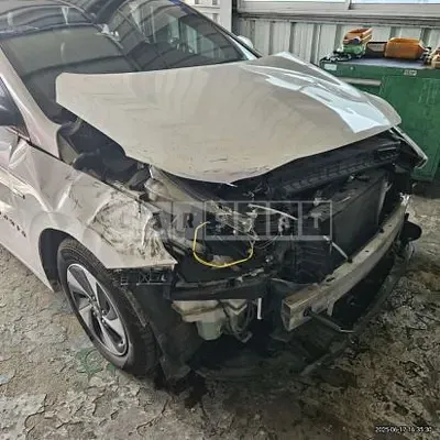 Photo 1 of 10: 2017 Hyundai IONIQ — Korean insurance auction