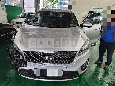Photo 1 of 18: 2015 Kia Sorento 2.0 — Korean insurance auction