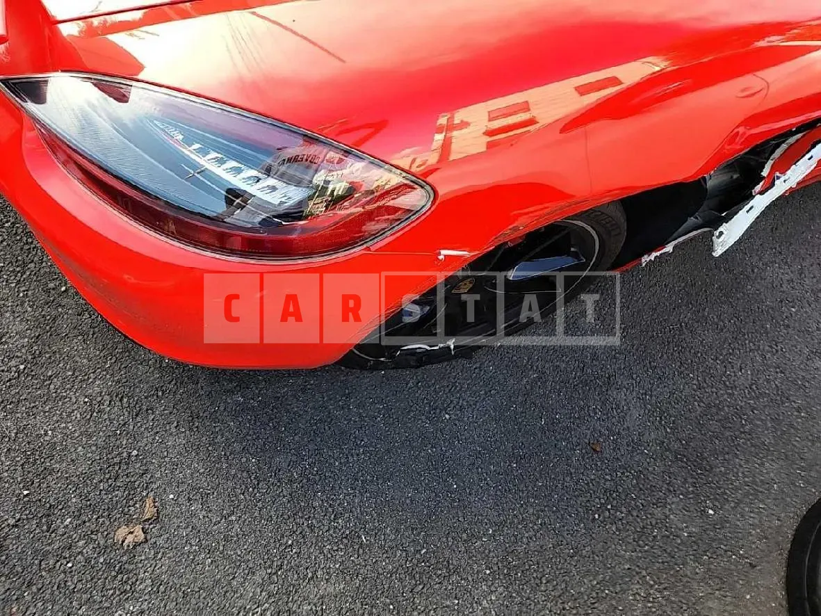 Photo 2 of 10: 2015 Porsche Boxster GTS, VIN WP0CB2985GS140104 — Korean insurance auction