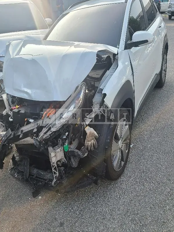 Photo 2 of 14: 2018 Hyundai Kona Electric — Korean insurance auction