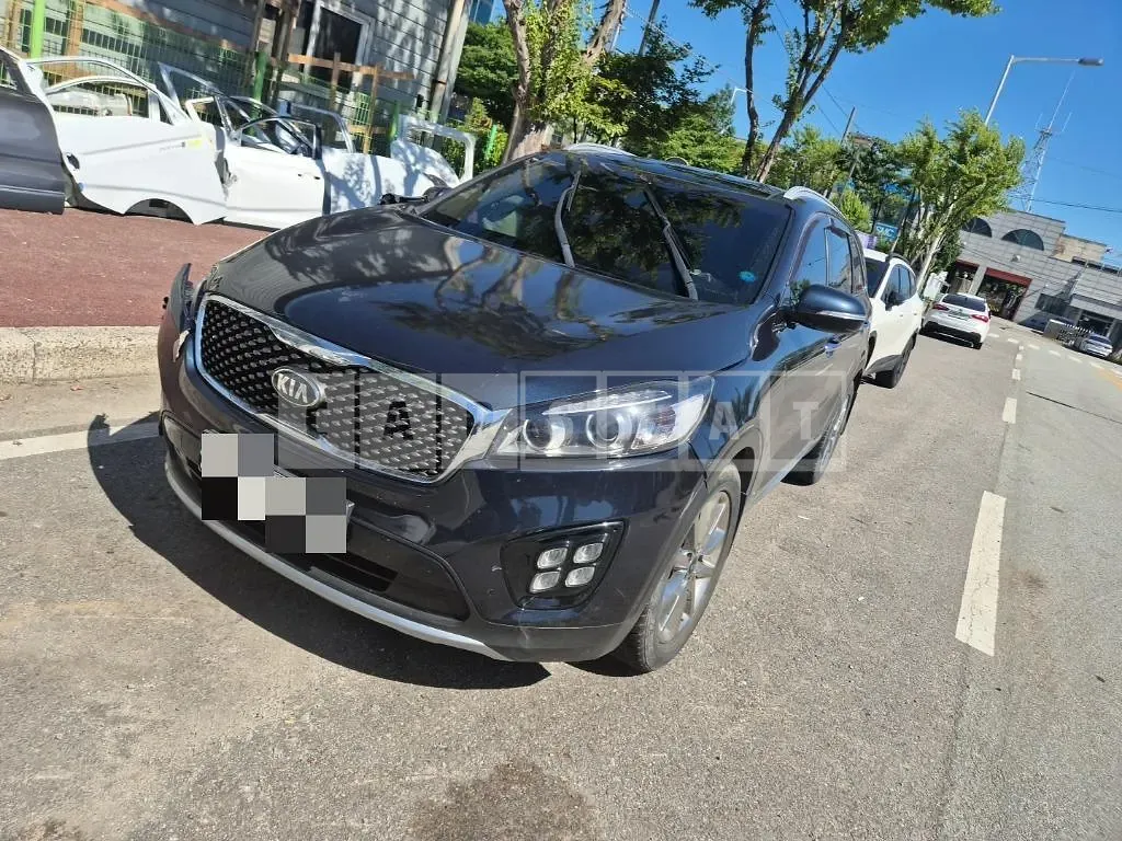 Photo 2 of 12: 2016 Kia Sorento 4WD, VIN KNAPK81ADHA289221 — Korean insurance auction