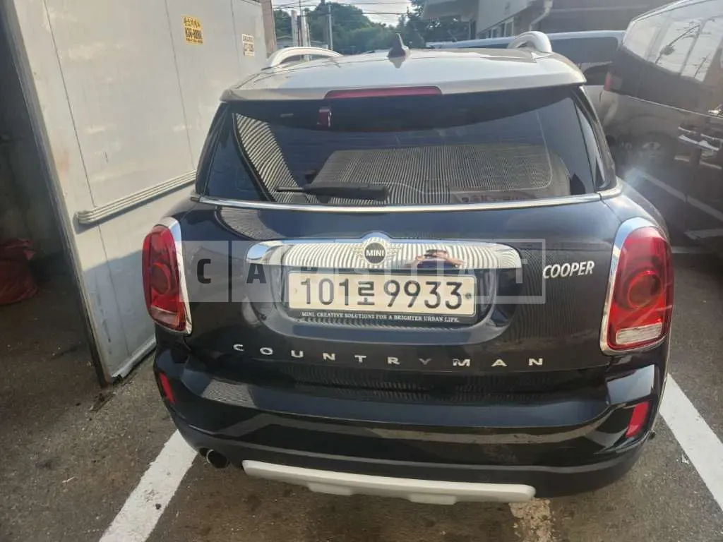 Photo 2 of 10: 2020 MINI Cooper Countryman, VIN WMWYX3103L3M10628 — Korean insurance auction