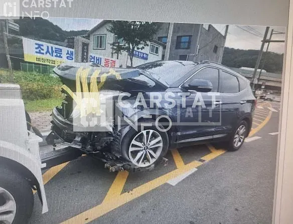 Photo 2 of 3: 2014 Hyundai Santa Fe 2.0 — Korean insurance auction