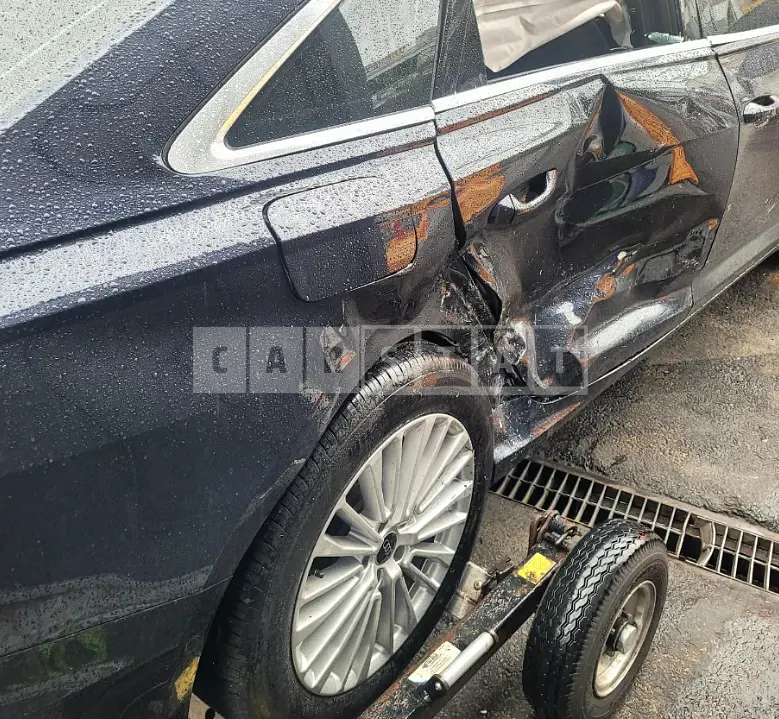 Photo 2 of 17: 2021 Audi A6 45 Tfs I, VIN WAUZZZF22MN035185 — Korean insurance auction