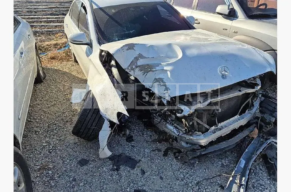 Photo 2 of 38: 2018 Mercedes-Benz E220 d — Korean insurance auction