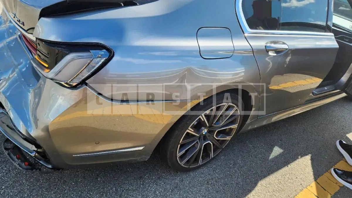 Photo 2 of 23: 2020 BMW 730d xDrive M Sport Packag, VIN WBA7S4105LCE06468 — Korean insurance auction