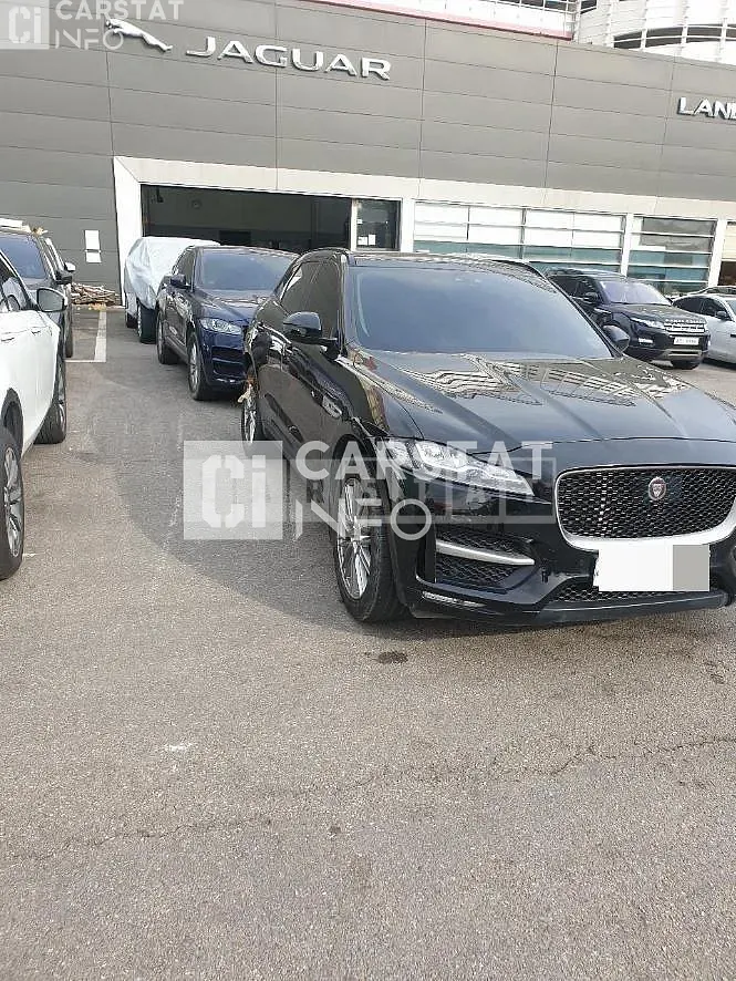 Photo 2 of 10: 2019 Jaguar F-Pace 20d AWD, VIN SADCA2BN2KA369619 — Korean insurance auction