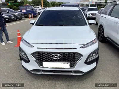 Photo 1 of 9: 2020 Hyundai Kona, VIN KMHK4815GLU517860 — Korean insurance auction