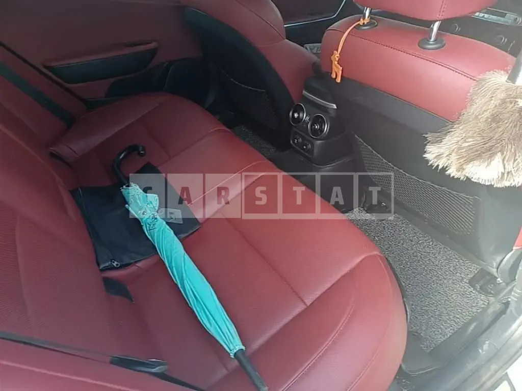 Photo 2 of 11: 2020 Kia Stinger, VIN KNAE351ADLS069348 — Korean insurance auction