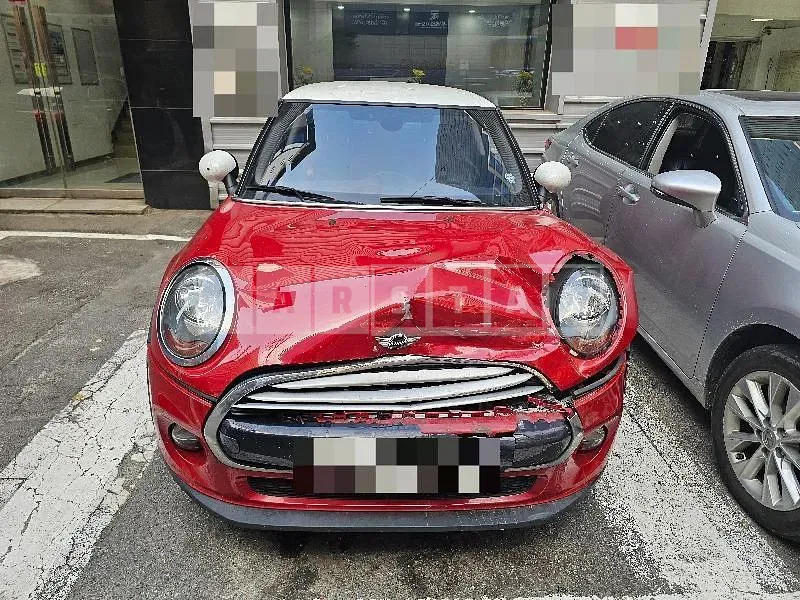 Photo 2 of 6: 2015 MINI Cooper — Korean insurance auction