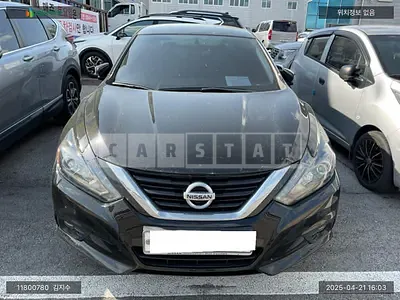 Photo 1 of 13: 2017 Nissan Altima, VIN 1N4AL3AP5HC294620 — Korean insurance auction